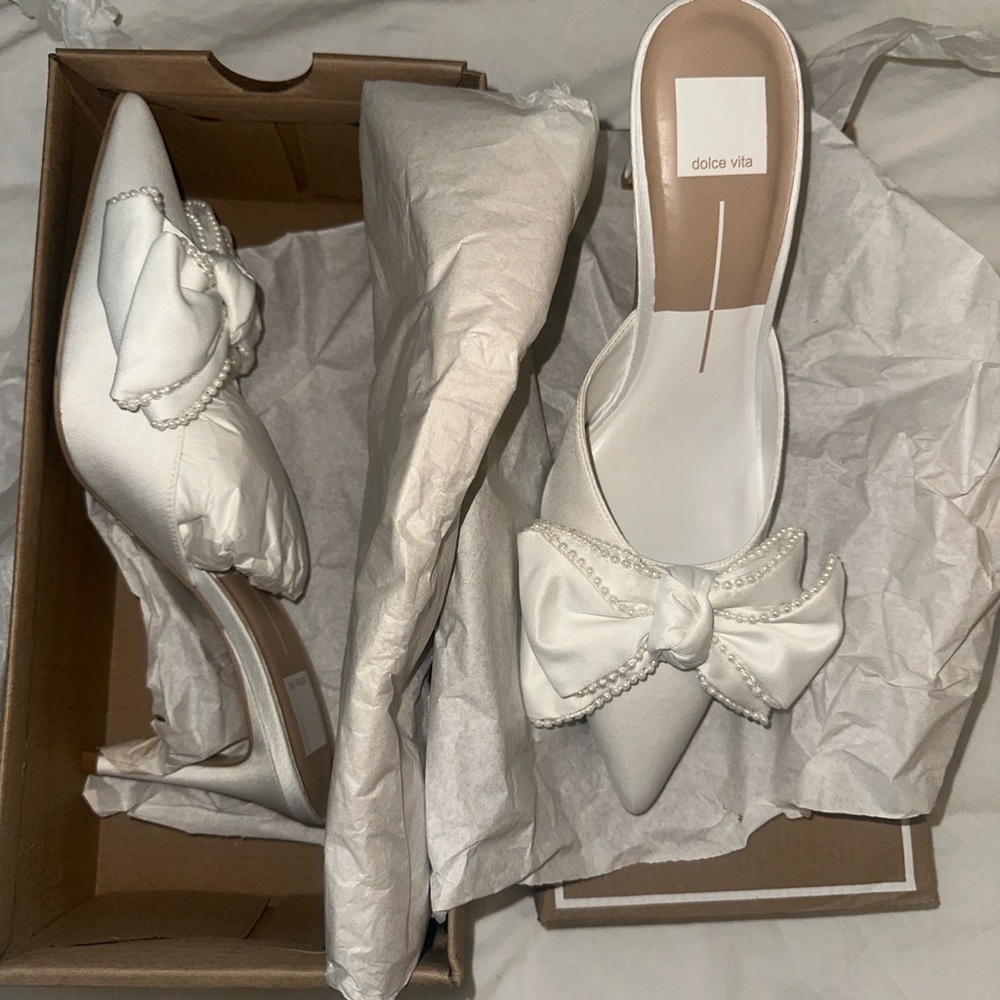 Dolce Vita Cream Heels with Bow Accent